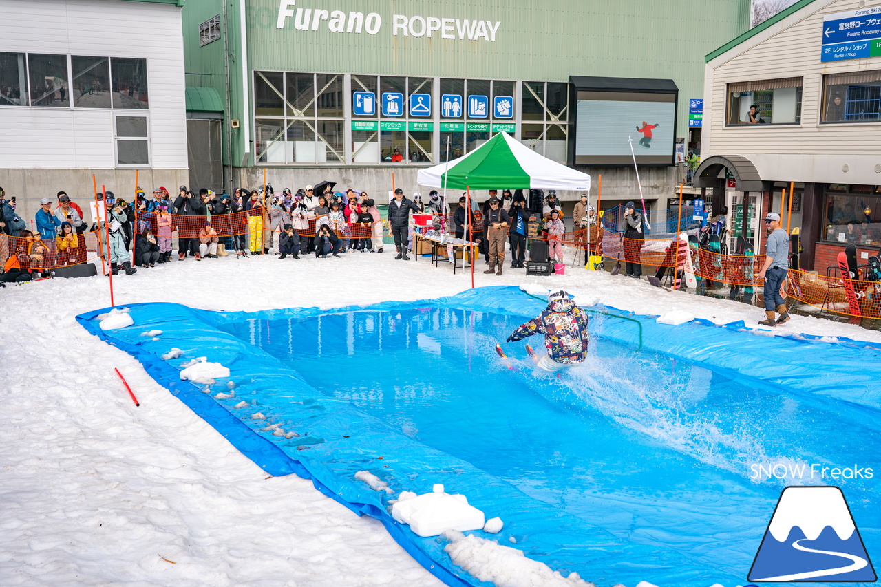 富良野スキー場｜いよいよインターナショナルなイベントに？！春シーズン恒例『第13回 Pond Skimming 池渡り』開催～♪
